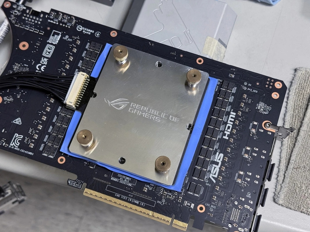 [Image: 67c01bf1afccf.asus-nvidia-geforc__1_.jpg]