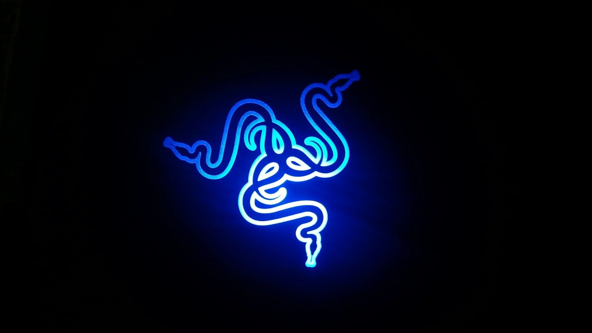 [Image: R7QFXd.jpg]
