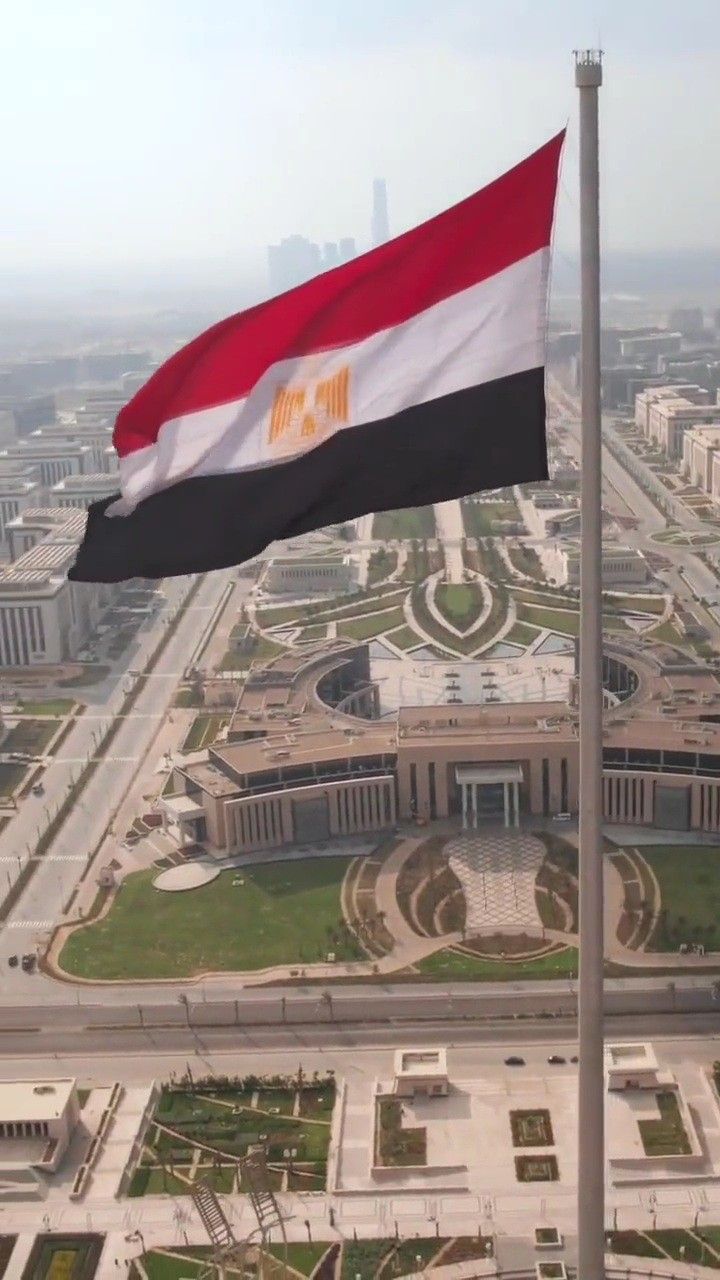 [Image: plaza.jpg]